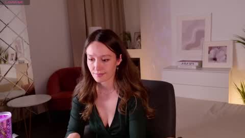 Snapshot of agnes_sky chatting on May 9, 10:37 pm Agnes online show from May 9, 10:37 pm