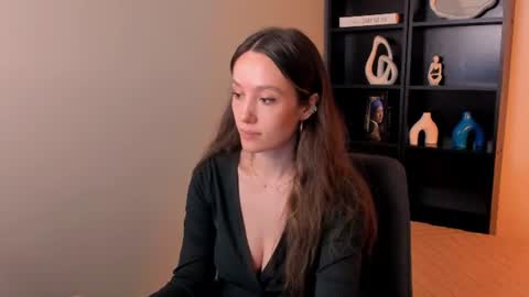 Snapshot of agnes_sky chatting on June 18, 1:28 am Agnes online show from June 18, 1:28 am