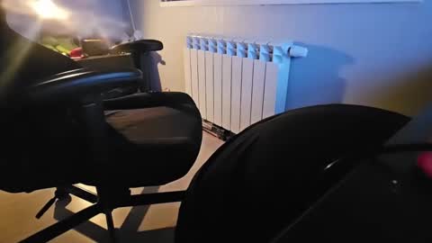 Snapshot of agnesmax chatting on December 4, 10:40 pm Agn online show from December 4, 10:40 pm