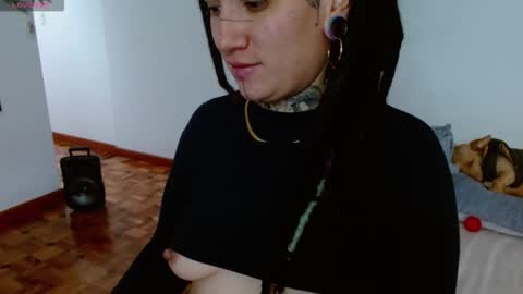 Snapshot of agness_6 chatting on October 14, 5:25 pm Agness online show from October 14, 5:25 pm