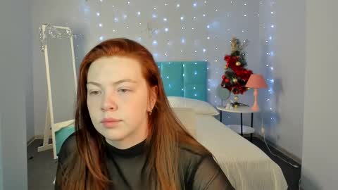 Agnia White online show from December 2, 3:23 am