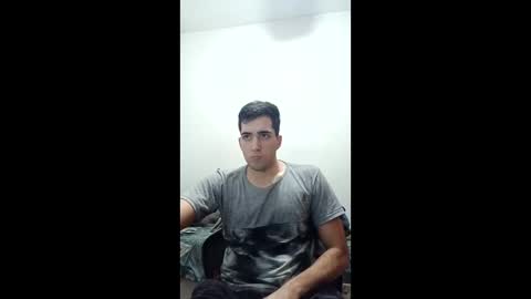 Snapshot of agustinnrod chatting on May 18, 8:25 pm agustinnrod online show from May 18, 8:25 pm
