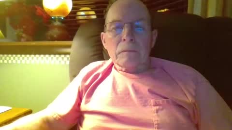 aguynrkfrd online show from December 31, 3:55 am