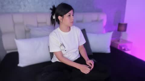 Ahmara  online show from February 13, 3:14 pm