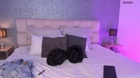 Ahmara  online show from February 22, 11:35 am