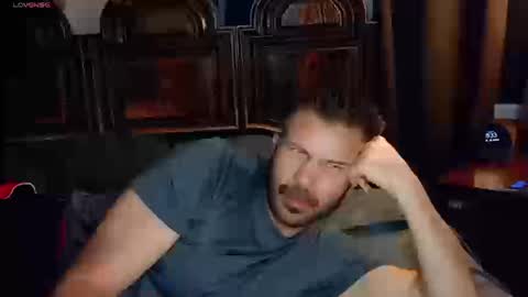 Blue Eyed Handsome Man online show from March 18, 12:36 am