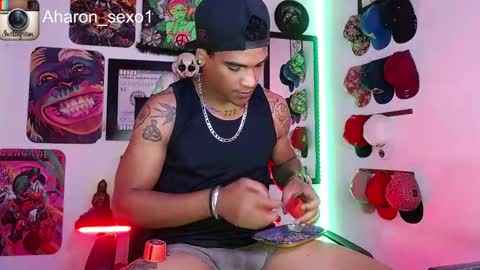 Snapshot of aharon_sexo1 chatting on January 19, 2:47 am Aharon Zamora online show from January 19, 2:47 am