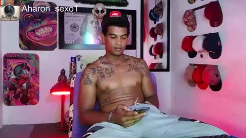 Snapshot of aharon_sexo1 chatting on January 27, 2:10 am Aharon Zamora online show from January 27, 2:10 am