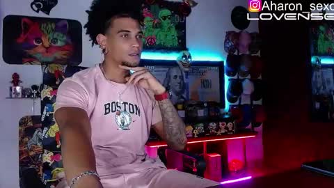 Snapshot of aharon_sexo1 chatting on October 17, 7:33 am Aharon Zamora online show from October 17, 7:33 am