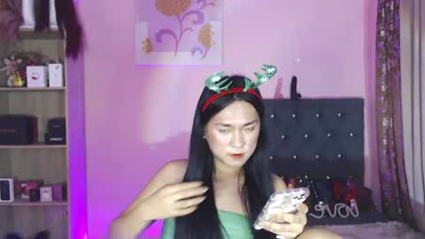 Snapshot of ahmrigrande chatting on December 21, 2:37 pm Ahmri online show from December 21, 2:37 pm