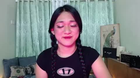 Snapshot of ahmrigrande chatting on February 6, 11:32 am Ahmri online show from February 6, 11:32 am