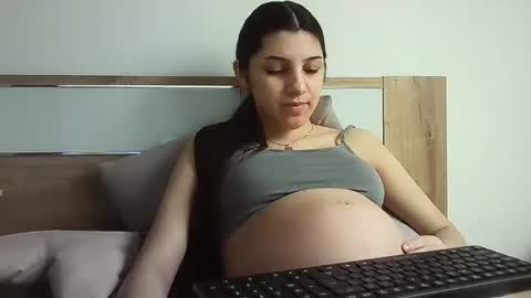 Selena online show from November 27, 9:11 am