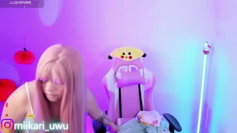 Snapshot of ahri_elderwood chatting on October 7, 3:36 am Ahri help me get to 100 online show from October 7, 3:36 am