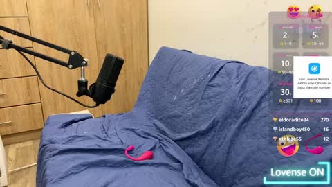 AHSLEY online show from January 23, 6:56 pm