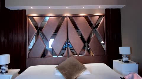 aidajoness online show from February 20, 11:32 am