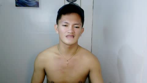 Snapshot of aiden_acexxx chatting on June 19, 4:11 pm aiden_acexxx online show from June 19, 4:11 pm