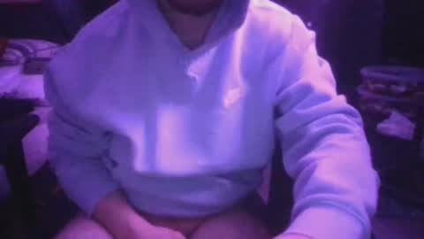 aiden_ball07 online show from October 23, 11:46 pm