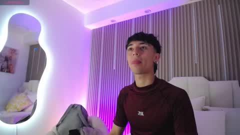 Snapshot of aiden_rivers_ chatting on February 27, 1:22 pm Aiden online show from February 27, 1:22 pm