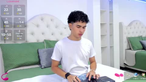 Aiden  online show from January 30, 11:55 am