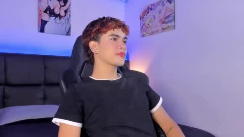 Aiden  online show from October 1, 12:00 pm