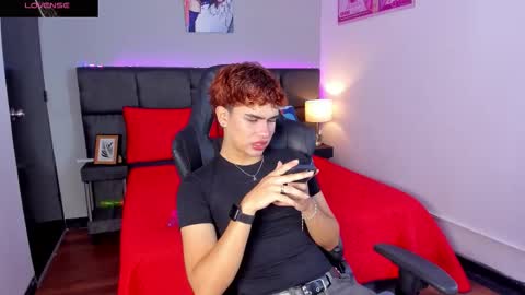 Aiden  online show from January 8, 3:25 pm