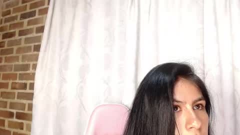 Snapshot of aiilynn_1 chatting on May 15, 10:28 pm Ailyn online show from May 15, 10:28 pm