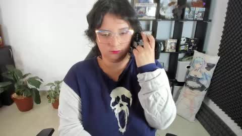 Catalina online show from January 28, 12:43 pm