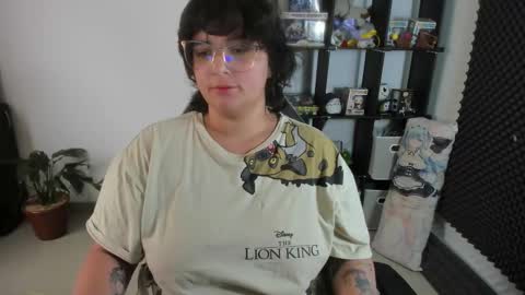 Catalina online show from February 8, 5:08 pm