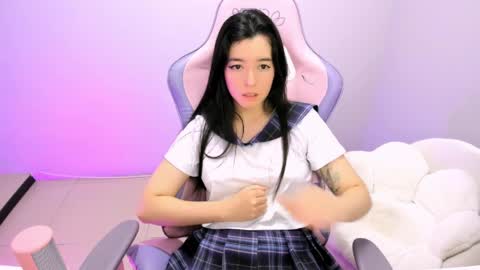 Ailee Hyuga online show from April 1, 1:52 pm