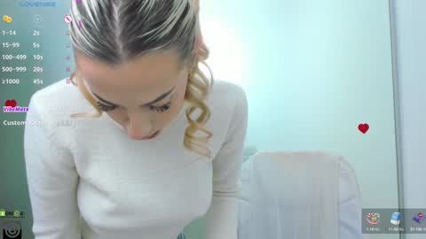 Allie  online show from November 28, 9:56 am