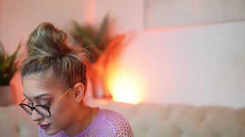  Aileen  online show from October 7, 6:27 pm