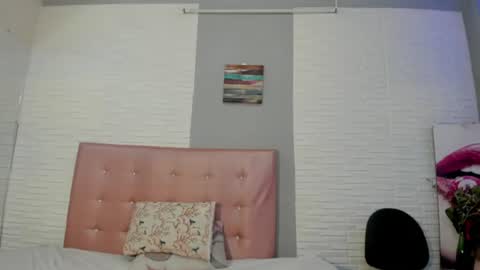 aileenkeys online show from August 5, 7:28 pm