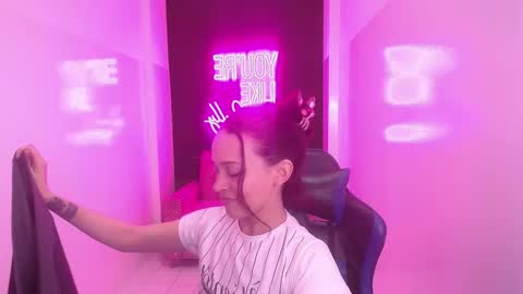 Ailen online show from December 4, 10:41 pm