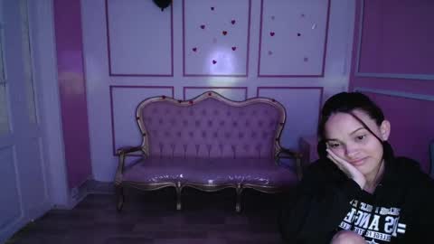 Ailen online show from January 8, 9:42 am