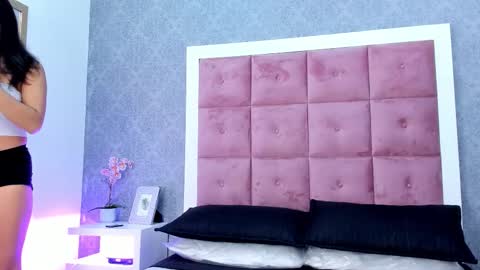 Ailen online show from November 18, 12:31 pm