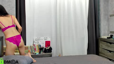 Snapshot of ailey_chao chatting on December 5, 1:17 pm Ailey online show from December 5, 1:17 pm