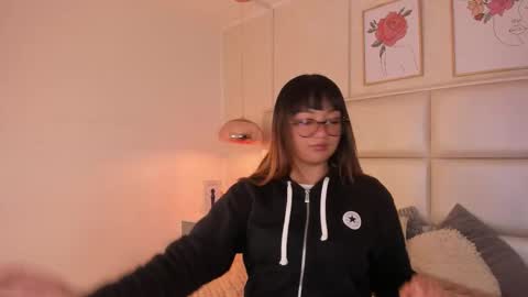 Aily Yozuko online show from February 26, 2:43 am