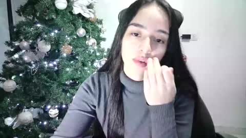 Snapshot of aineangeel chatting on February 13, 11:58 pm AINE online show from February 13, 11:58 pm