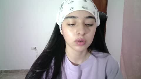 Snapshot of aineangeel chatting on October 2, 12:06 am AINE online show from October 2, 12:06 am