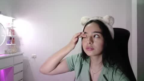 AINE online show from November 11, 2:33 am