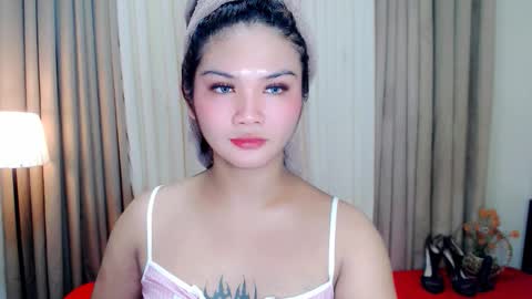 airy_and_dave online show from December 4, 5:43 pm