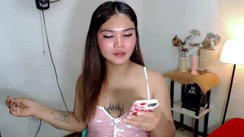 airy_lust online show from January 8, 6:43 pm