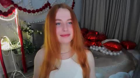 Louise online show from March 8, 8:01 pm