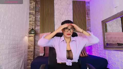 aisha__cambell online show from May 31, 10:44 am