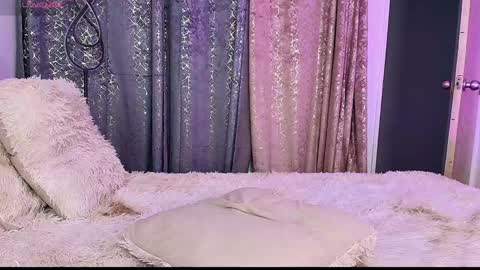 Ash             INDEPENDET MODEL  online show from January 23, 2:23 am