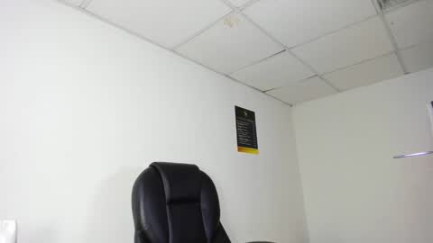 Aisha online show from December 5, 3:48 am