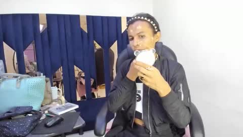 Aisha online show from April 21, 3:13 am