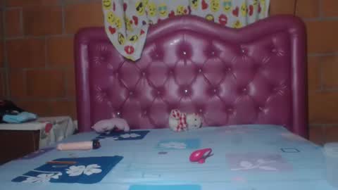 aisha koswell3 online show from February 20, 11:54 pm