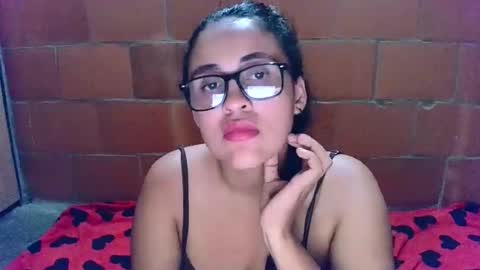 aisha koswell3 online show from February 13, 1:12 am