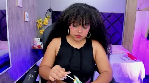 Snapshot of aisha_linh chatting on November 12, 9:03 pm Aisha online show from November 12, 9:03 pm